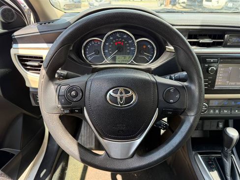 Used 2014 Toyota Corolla LE FWD image 31