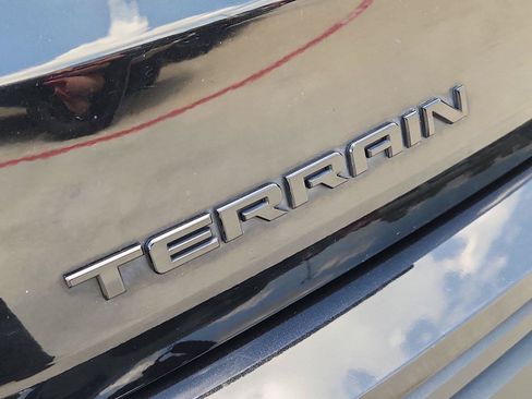 Used 2020 GMC Terrain SLE w/ Driver Convenience Package FWD image 30