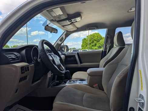 Used 2011 Toyota 4Runner SR5 AWD/4WD image 13