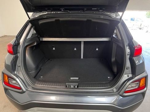 Used 2019 Hyundai Kona Limited FWD image 16
