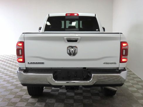 Used 2022 RAM 2500 Laramie AWD/4WD image 4