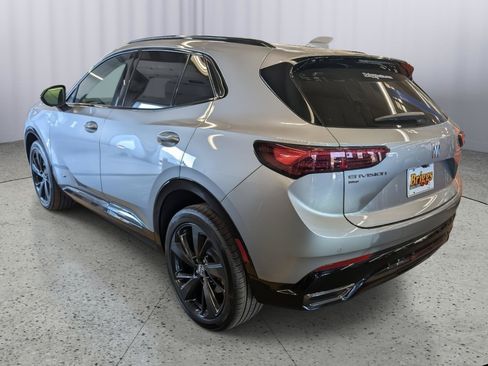 Used 2025 Buick Envision Sport Touring AWD/4WD image 3