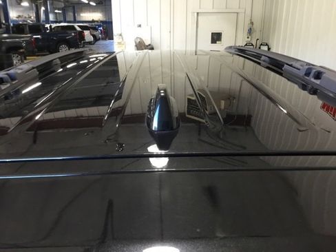 Used 2022 Chrysler Pacifica Touring-L image 17