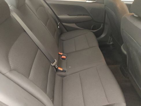 Used 2019 Hyundai Elantra SE w/ Cargo Package image 19