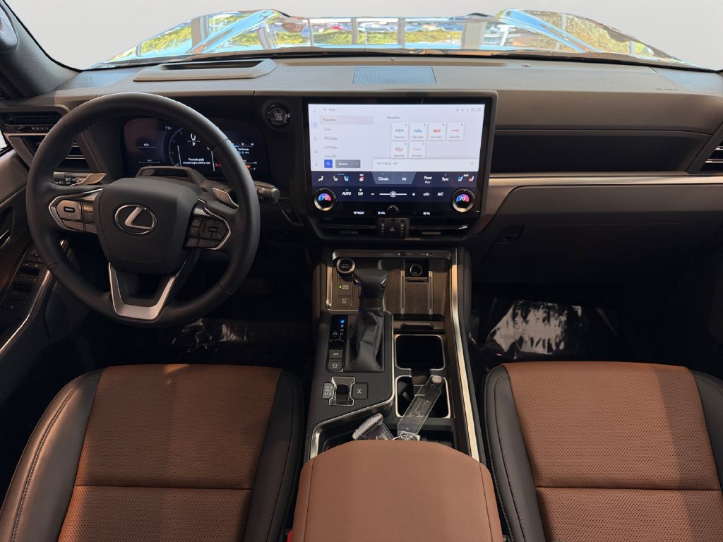Certified 2025 Lexus GX 550 AWD/4WD image 13