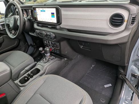 New 2026 Jeep Gladiator Sport AWD/4WD image 27