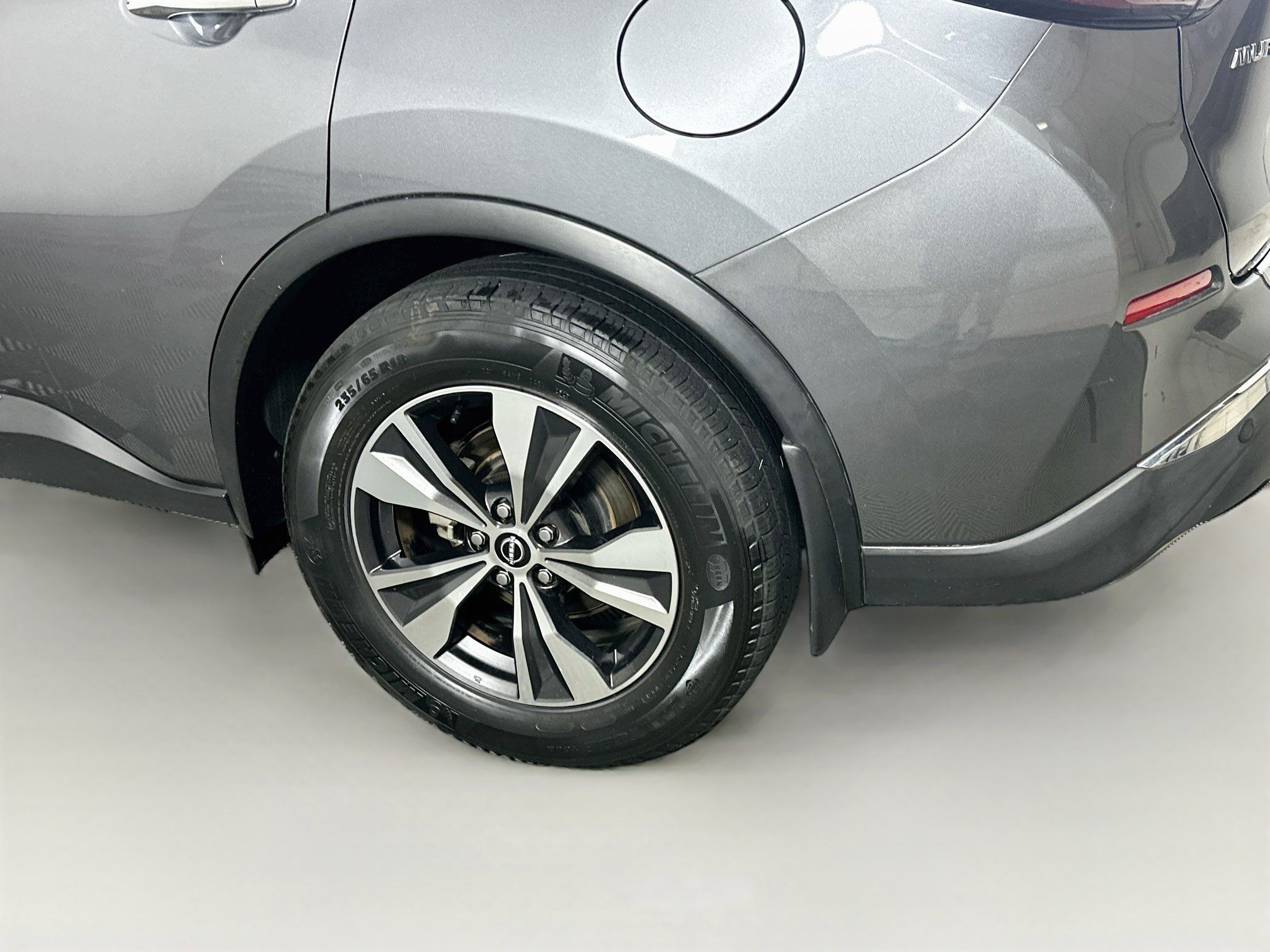 Used 2024 Nissan Murano SV FWD image 11