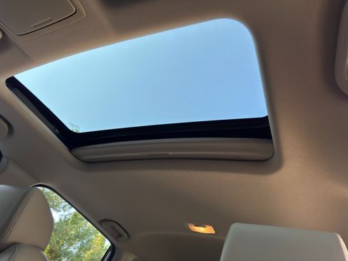 Used 2022 Honda CR-V EX-L image 11