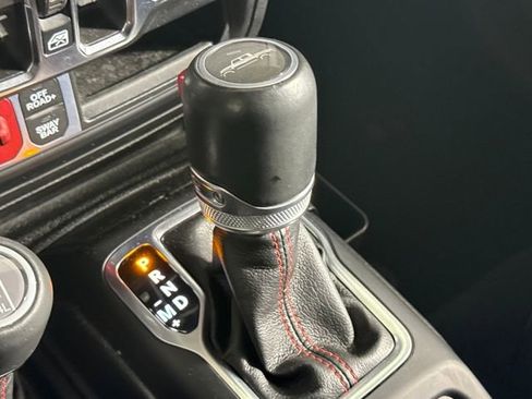 Used 2022 Jeep Gladiator Rubicon w/ Cold Weather Group image 27