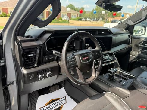 Used 2023 GMC Sierra 1500 AT4X w/ AT4X AEV Edition AWD/4WD image 12