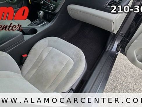 Used 2011 Kia Optima LX FWD image 16