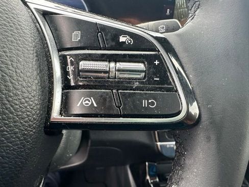 Used 2025 Kia Seltos EX w/ EX Sunroof Package image 18