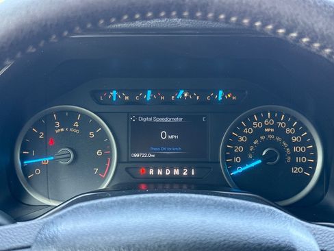 Used 2016 Ford F150 XLT w/ Equipment Group 302A Luxury AWD/4WD image 18