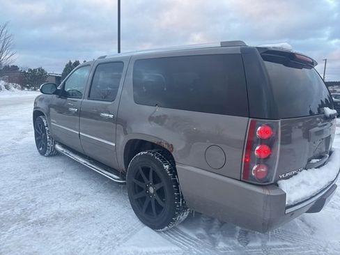 Used 2013 GMC Yukon XL Denali image 27