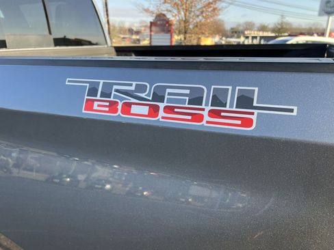Used 2021 Chevrolet Silverado 1500 LT Trail Boss w/ Convenience Package II image 24