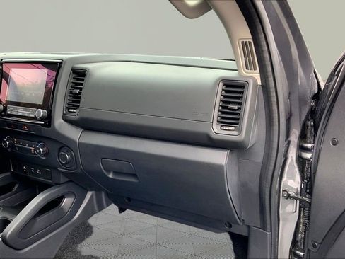 Used 2022 Nissan Frontier S w/ Technology Package AWD/4WD image 18