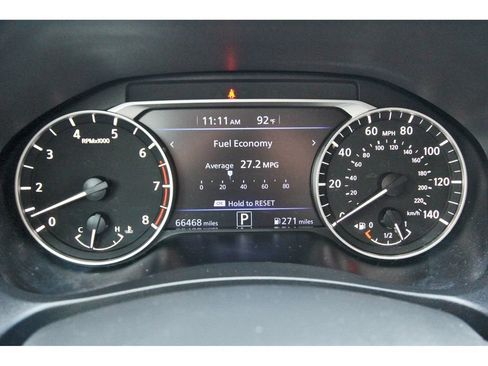 Used 2024 Nissan Altima 2.5 SV AWD/4WD image 10