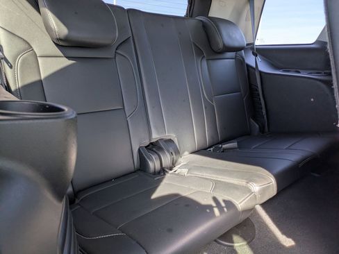 Used 2020 GMC Yukon SLT w/ Open Road Package image 27