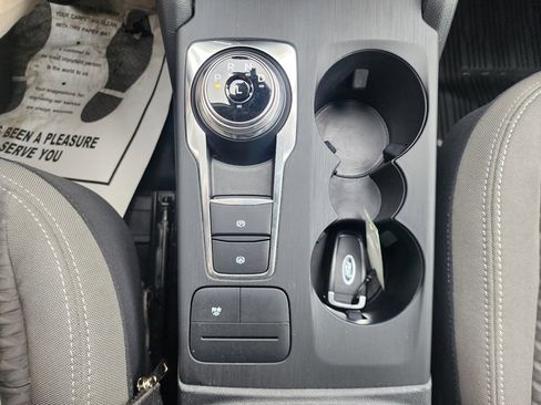 Used 2020 Ford Escape SE Sport image 40