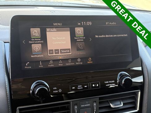 Used 2024 Nissan Armada Platinum w/ Captain's Chairs Package image 23