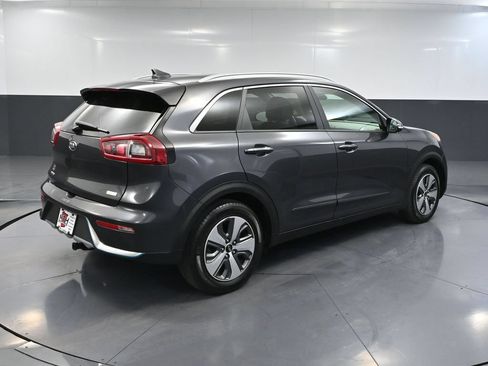 Used 2019 Kia Niro EX FWD image 5