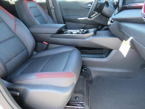 New 2026 Chevrolet Equinox RS image 10