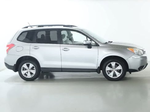 Used 2014 Subaru Forester 2.5i Premium AWD/4WD image 11