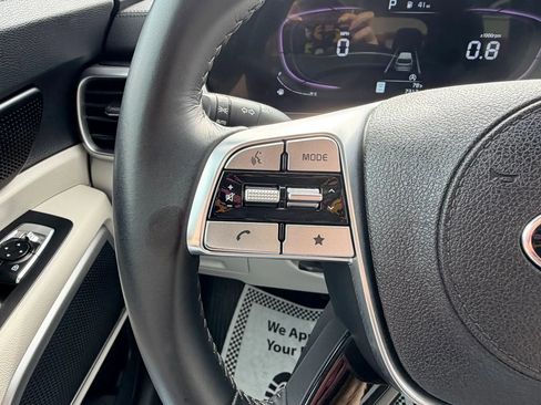 Used 2024 Kia Telluride S image 25