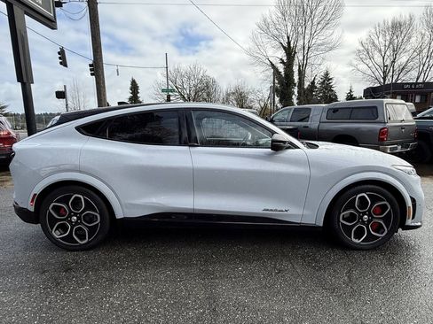 Used 2022 Ford Mustang Mach-E GT image 9
