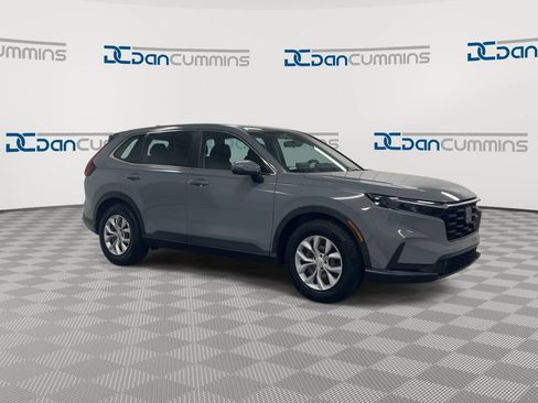 Used 2023 Honda CR-V LX image 2