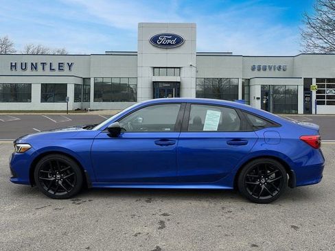 Used 2023 Honda Civic Sport image 7