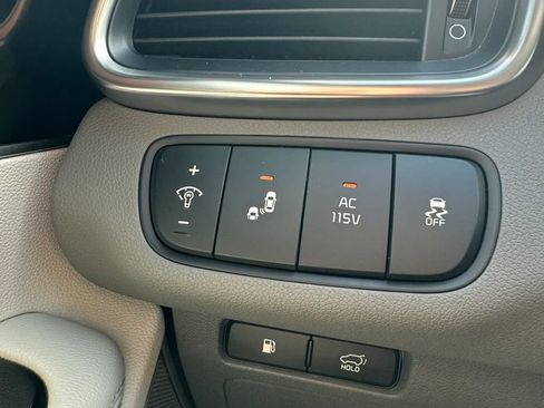 Used 2018 Kia Sorento SX AWD/4WD image 13
