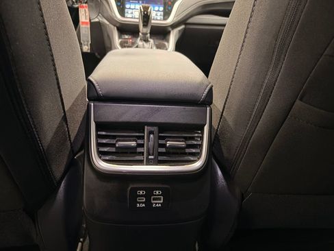 Certified 2025 Subaru Outback Premium AWD/4WD image 11