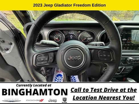 Used 2023 Jeep Gladiator Sport AWD/4WD image 21