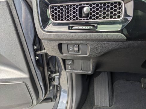 Used 2023 Honda Civic Sport image 32