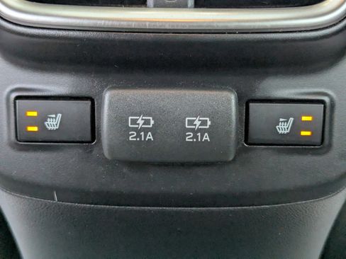 Used 2020 Subaru Legacy Limited image 27