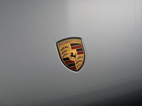 Certified 2026 Porsche Macan AWD/4WD image 13