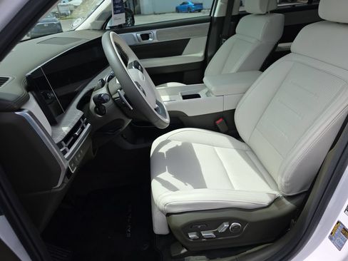 Certified 2025 Hyundai Santa Fe Calligraphy FWD image 11