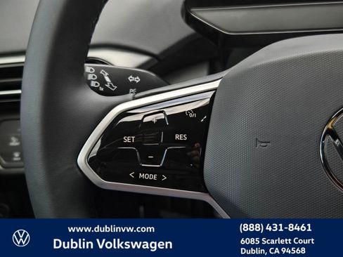 Used 2023 Volkswagen ID.4 Pro S image 19