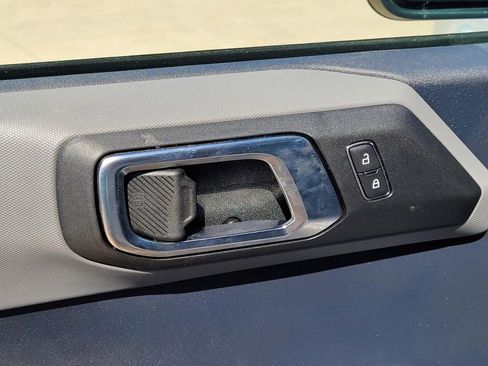 Used 2023 Ford Bronco Big Bend image 11