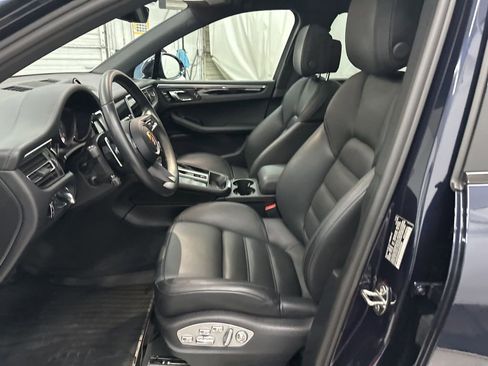 Used 2022 Porsche Macan S AWD/4WD image 19
