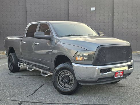 Used 2011 RAM 2500 SLT w/ Cold Weather Group AWD/4WD image 3
