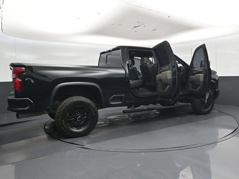 Used 2024 Chevrolet Silverado 2500 ZR2 w/ Technology Package AWD/4WD image 56
