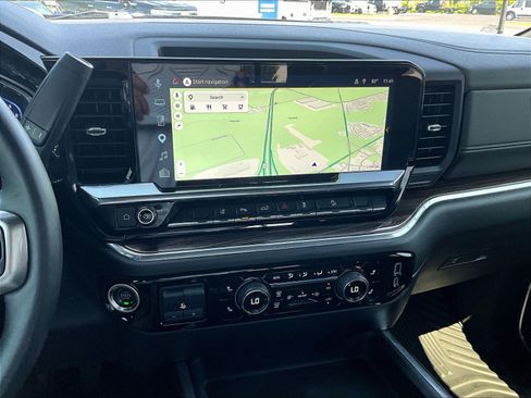 Used 2025 Chevrolet Silverado 2500 LT w/ Trail Boss Package AWD/4WD image 15