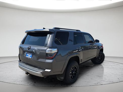 Used 2020 Toyota 4Runner TRD Off-Road Premium w/ Moonroof Package AWD/4WD image 5