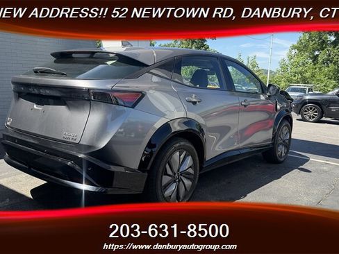 Used 2023 Nissan Ariya AWD image 5