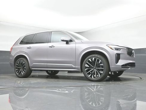 New 2026 Volvo XC90 B6 Ultra w/ Lounge Package image 38