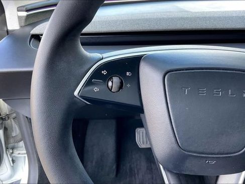 Used 2024 Tesla Model 3 Standard Range RWD image 17