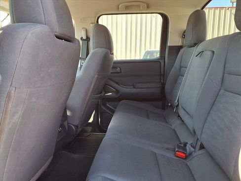 Used 2022 Nissan Frontier S image 13