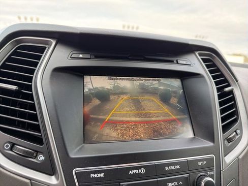 Used 2018 Hyundai Santa Fe Sport w/ 2.4L Value Package 02 image 17